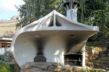 Holzbackofen und Gartengrill